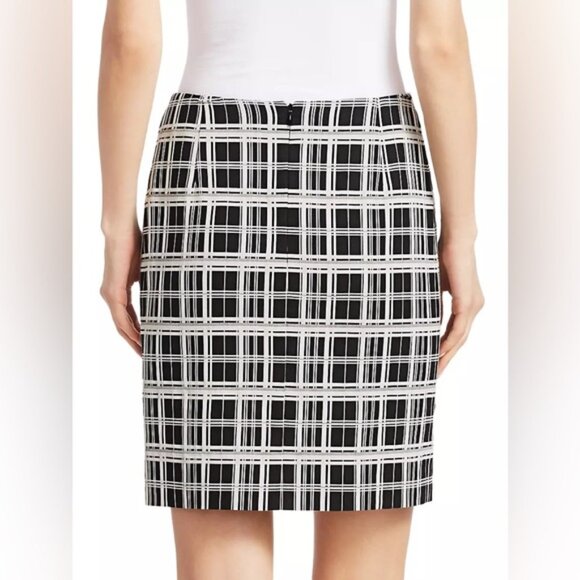 NWT AKRIS PUNTO Italian Fabric ROMANIA 🇷🇴 Made Check Jacquard Miniskirt Size 4 - Picture 1 of 11